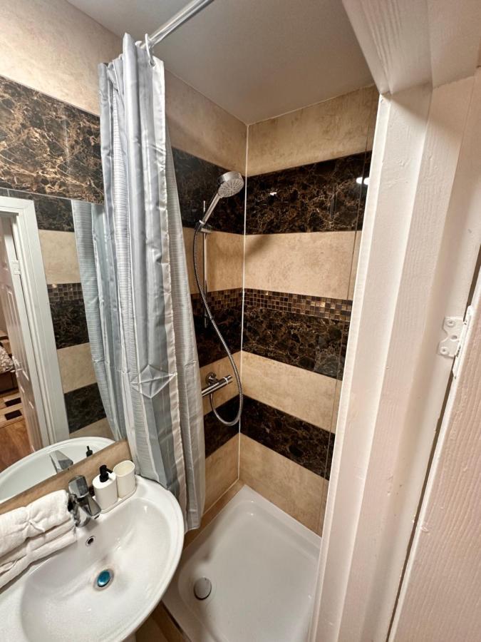 Canary Wharf Single Double And En-Suite Rooms Londres Exterior foto