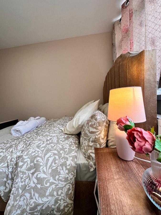 Canary Wharf Single Double And En-Suite Rooms Londres Exterior foto