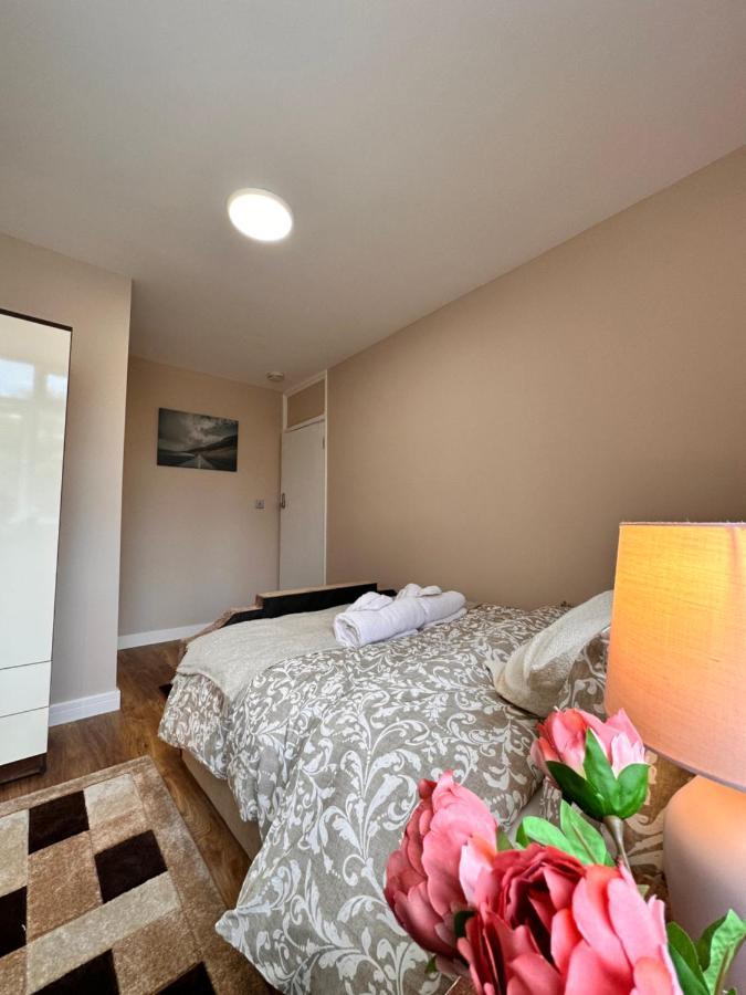 Canary Wharf Single Double And En-Suite Rooms Londres Exterior foto