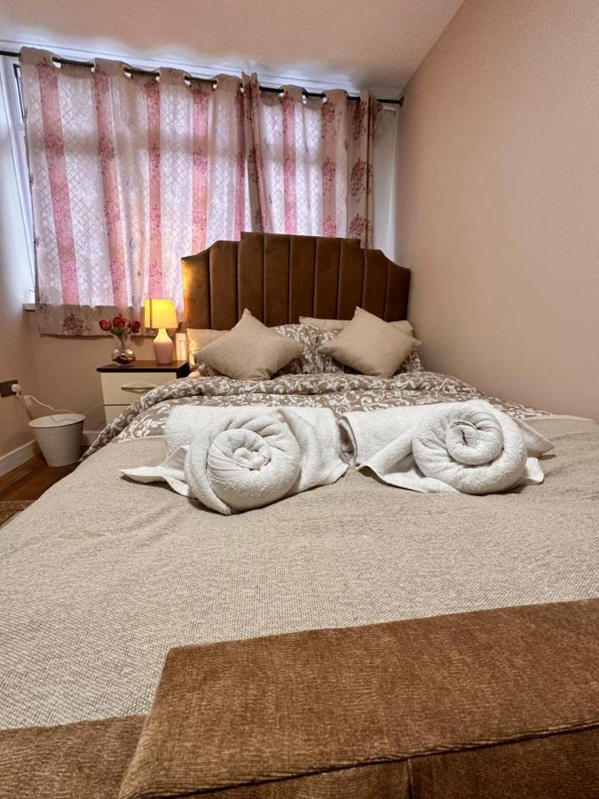 Canary Wharf Single Double And En-Suite Rooms Londres Exterior foto